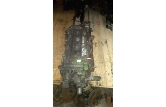 toyota yaris 1.3 benzinli çıkma silindir kapağı