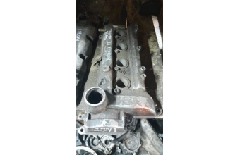 Toyota yaris 1.3 kulbutor kapak 