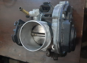 volkswagen beetle 2.0 çıkma gaz kelebeği