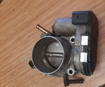 volkswagen bora 2.0 azl motor çıkma gaz kelebeği
