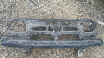 volkswagen bora çıkma ön panel tampon demiri.