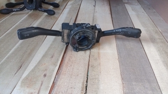 Volkswagen Bora sinyal silecek kolu