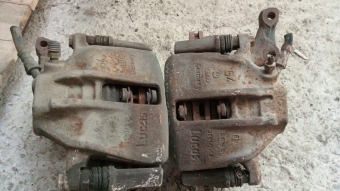 Volkswagen Golf 3 ön sol sağ kaliper