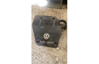 Volkswagen Golf 4 1.6-SR motor üst kapağı