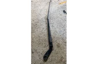 Volkswagen golf 4 silecek dış yağmur kolu sağ