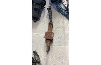 Volkswagen T5 direksiyon kolonu direksiyon mili ve mafsal düzeneği