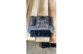 Volkswagen Touran 1.9 TDI motor beyni çıkma
