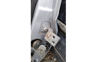 volkswogen golf 3 sol arka kapı mentesesi orjinal parça