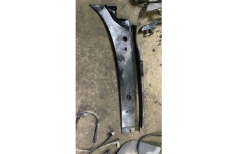 Volvo 460 cam önü ızgarası sol taraf