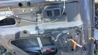 volvo 460 çıkma sol arka cam krikosu
