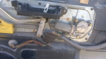 volvo 850 çıkma sol ön cam kaldırma motoru