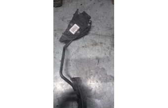 Volvo S40 V40 gaz pedalı elektrikli