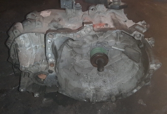 volvo v40 1.9 dizel çıkma 5 ileri manuel şanzıman